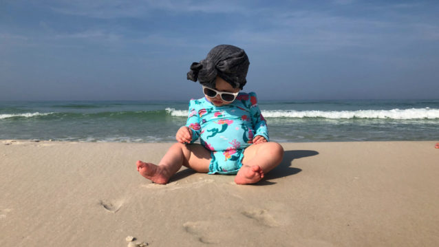 Comment réussir de plus belles photos de votre bébé à la plage ?